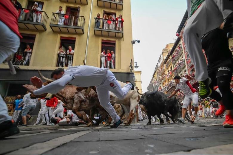 جشنواره گاوبازی "سان فرمین" در شهر پامپلونا 