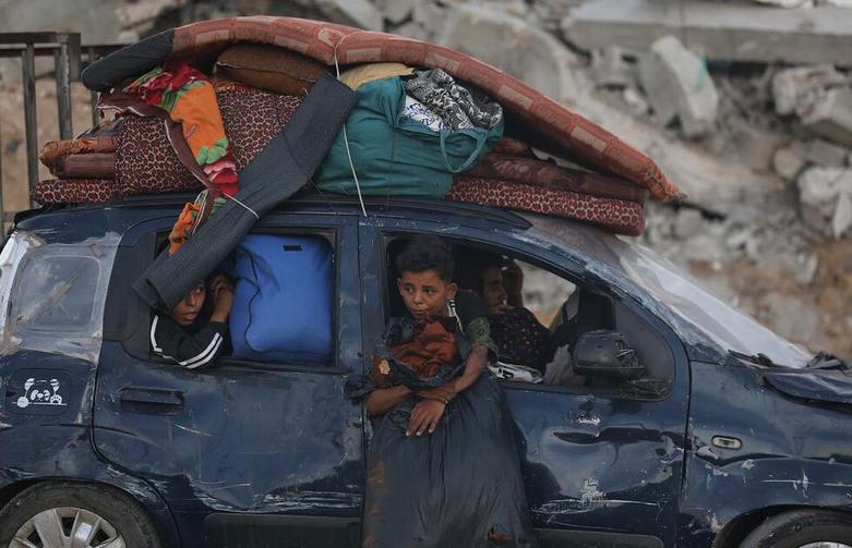 دیدنی های امروز؛ از وضع نوار غزه تا المپیک پاریس جابجایی فلسطینی ها در اردوگاه آوارگان "البرج"