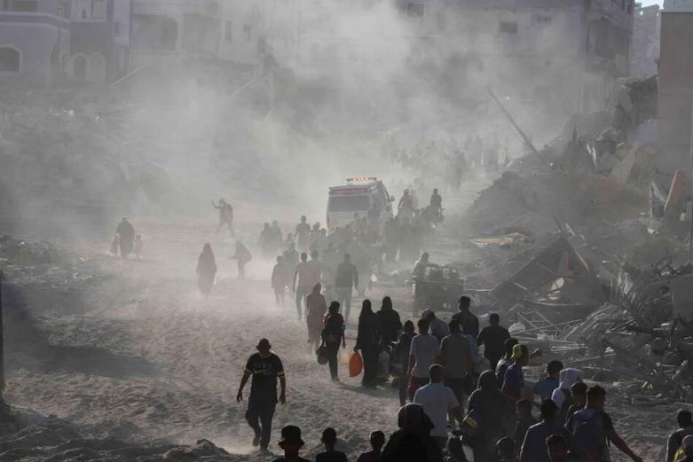 بازگشت فلسطینی ها به مناطق شرقی شهر خان یونس 