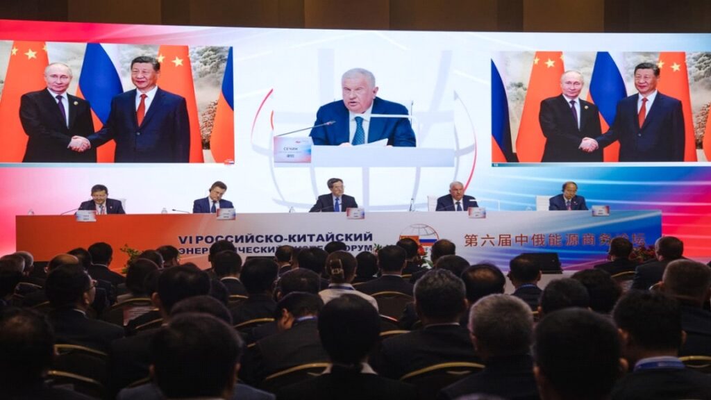 تاکید مدیرعامل روسنفت بر امنیت تامین انرژی چین از روسیه 