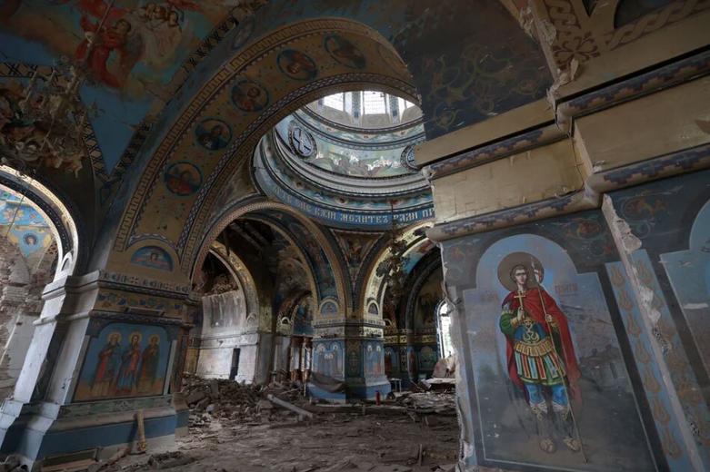 دیدنی های امروز؛ از پس لرزه های ترور هنیه تا مبارزه با کشت مواد مخدر در افغانستان کلیسایی در منطقه دونتسک