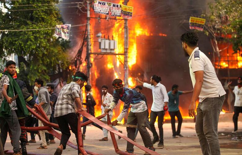 اعتراضات ضددولتی در شهر داکا بنگلادش