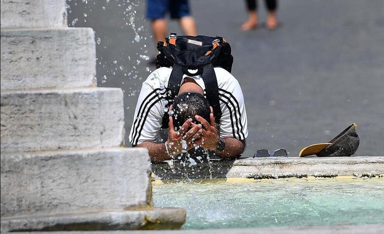 دیدنی های امروز؛ از سالگرد بمباران اتمی ناکازاکی تا سقوط هواپیمای مسافربری برزیل موج گرمای کم سابقه در ایتالیا