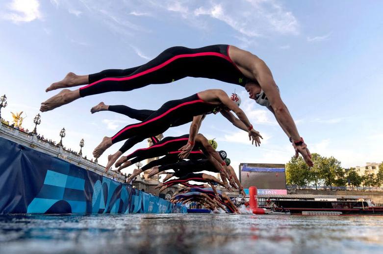 دیدنی های امروز؛ از سالگرد بمباران اتمی ناکازاکی تا سقوط هواپیمای مسافربری برزیل مسابقه فینال ماراتون شنا 10 کیلومتر المپیک تابستانی