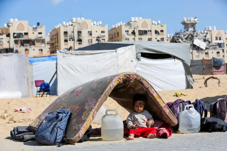 کوچ دوباره فلسطینی ها از شهر خان یونس غزه