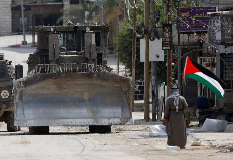 هجوم بولدوزرهای اسرائیلی به شهر طولکرم