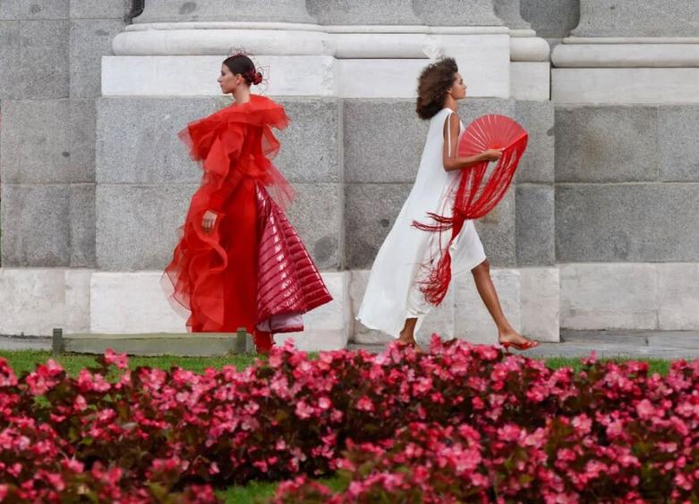 دیدنی های امروز؛ از مراسم اختتامیه پارالمپیک پاریس تا جشنواره های هندو هفته مد در مادرید