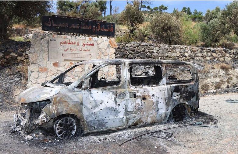 دیدنی های امروز؛ از توفان ویتنام تا جنگ غزه خودرو هدف گرفته شده از سوی اسرائیل در حمله هوایی