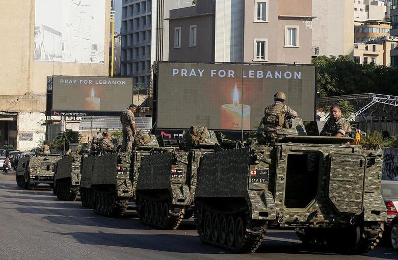 سربازان ارتش لبنان چند ساعت پس از تایید ترور دبیر کل حزب الله لبنان در حمله هوایی اسرائیل