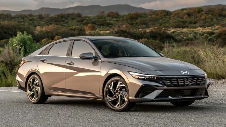 بهترین خودروهای اقتصادی سال 2024