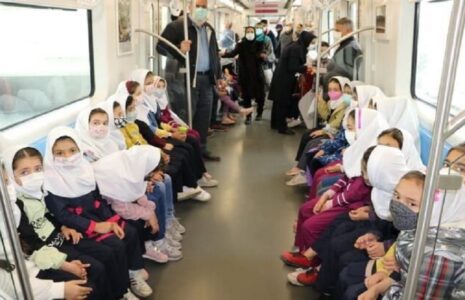 اتوبوس و مترو برای دانش‌آموزان و دانشجویان رایگان شد