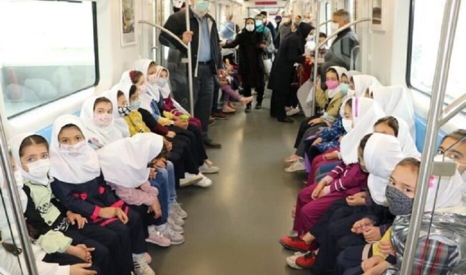 اتوبوس و مترو برای دانش‌آموزان و دانشجویان رایگان شد