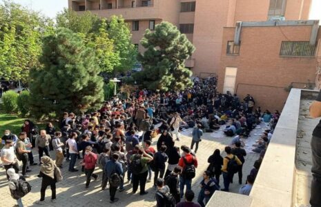 برگشت تمامی دانشجویان اخراجی به کلاس‌ها