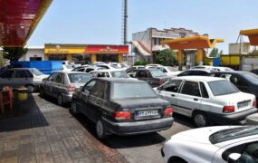 صف‌های طولانی پمپ بنزین، قطع مکرر آب و برق با ورود مسافران به گیلان