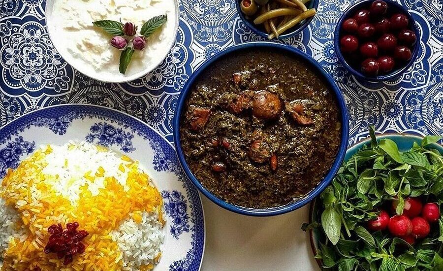قرمه سبزی
