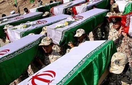 پیکر ۹۸ شهید دفاع مقدس از مرز شلمچه وارد کشور شد