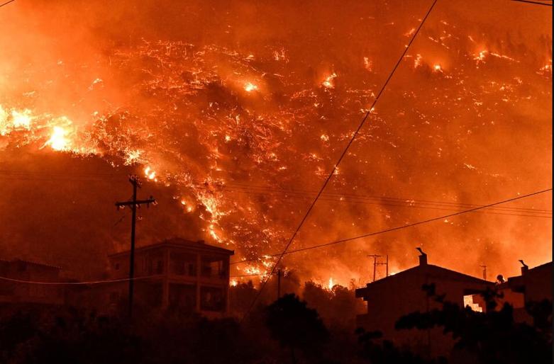 آتش سوزی جنگلی در یونان