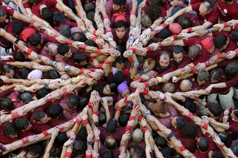 رقابت های ساخت هرم انسانی در اسپانیا