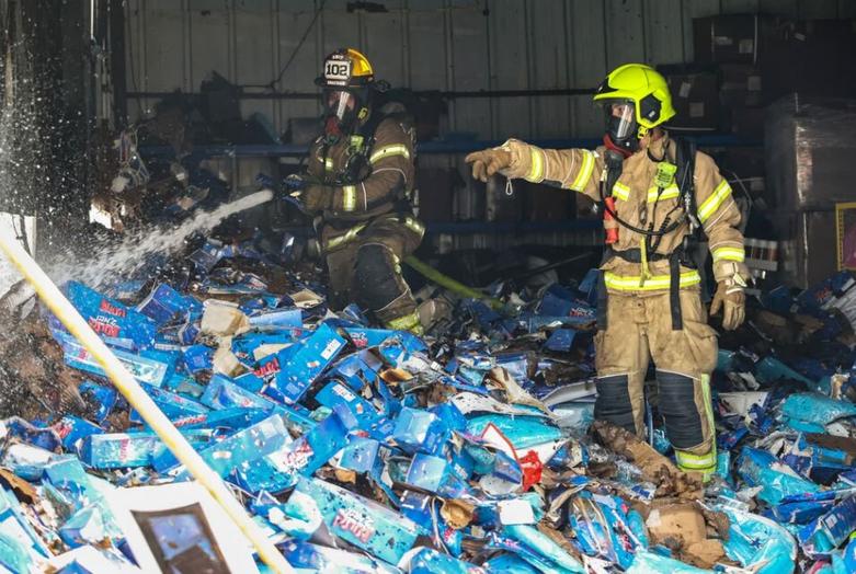 حمله موشکی حماس به تل آویو 