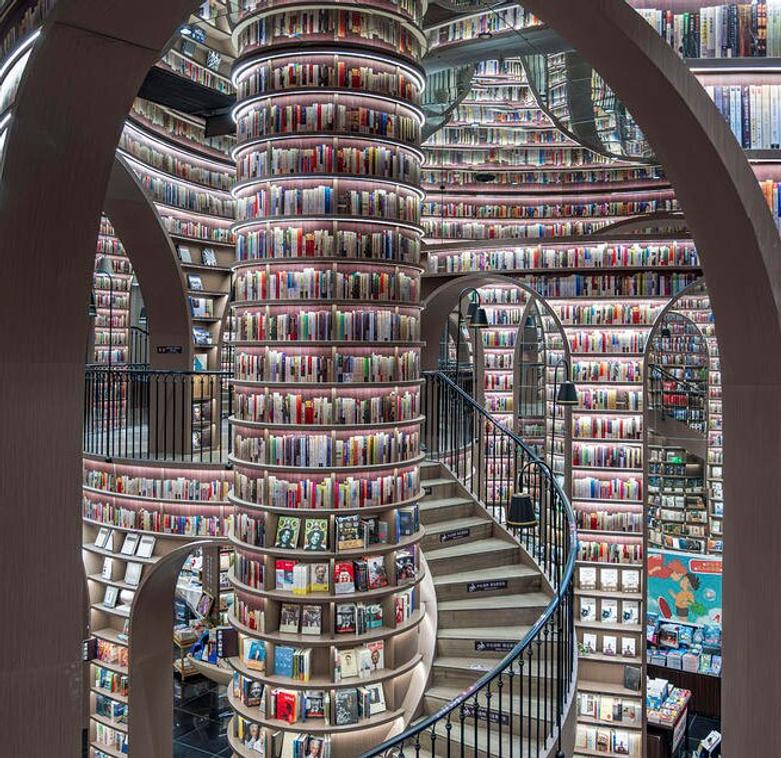 یک کتابفروشی در چنگدو چین