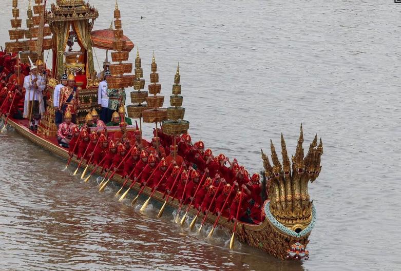 72 اُمین سالگرد تولد پادشاه تایلن