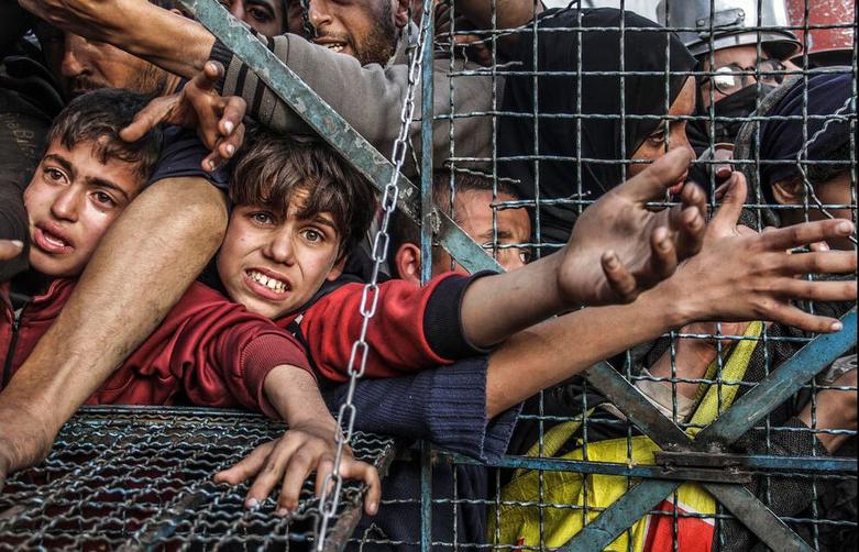 توزیع غذا در بخش کاملا محاصره شده شمال نوار غزه