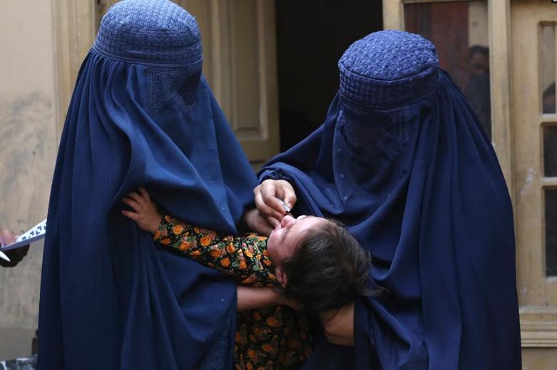 واکسیناسیون فلج اطفال در شهر کابل