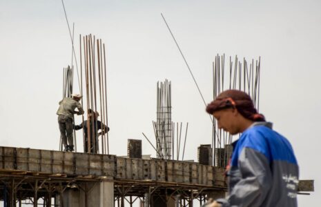 بکارگیری اتباع غیرمجاز قرارداد‌های جدید