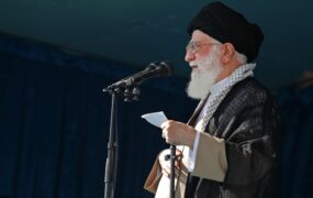 نمازجمعه به امامت رهبر انقلاب