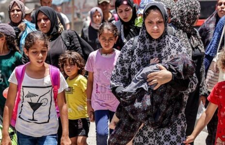 زنان غزه چون شرایط استحمام ندارند کچل می کنند!
