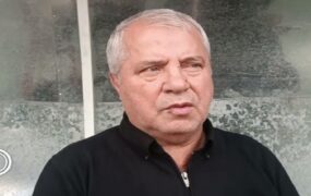 علی پروین در حاشیه تمرین پیشکسوتان پرسپولیس