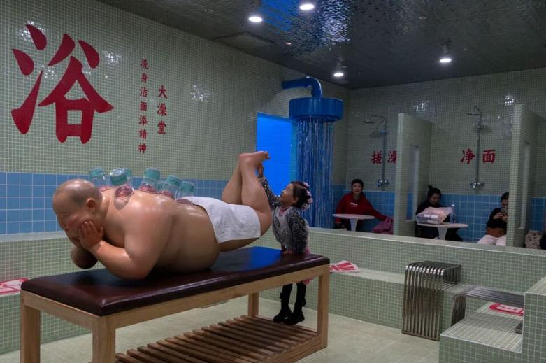 کافه ای با مضمون حمام در شهر پکن
