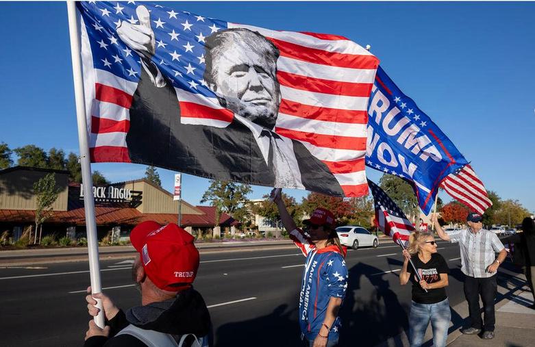 شادمانی حامیان ترامپ 