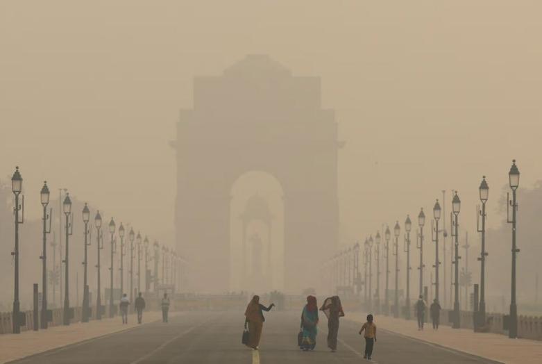 دیدنی های امروز؛ از اعتراضات کشاورزان فرانسوی و انگلیسی تا نشست جی 20 آلودگی شدید هوا در پایتخت هند