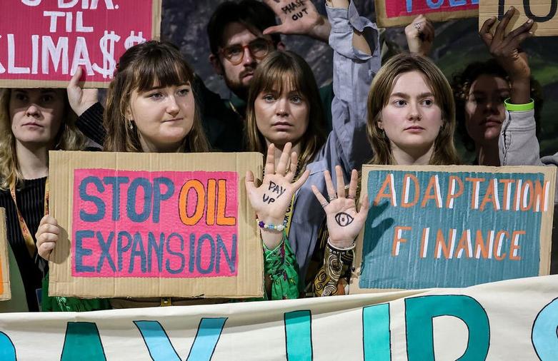 فعالان محیط زیست در حاشیه کنفرانس تغییرات اقلیمی