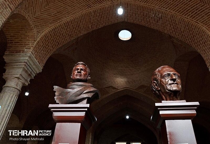 سردیس چهره های ماندگار