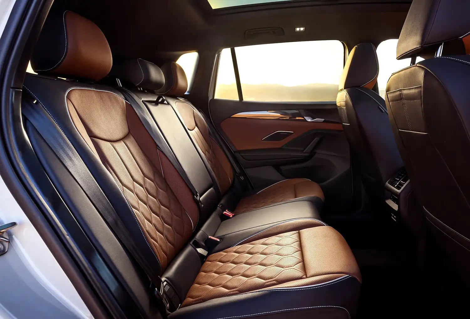 فولکس واگن تیگوان 2025 از راه رسید؛ ترکیب طراحی مدرن و عملکرد قوی فولکس واگن تیگوان 2025 (8)