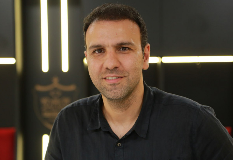 محسن خلیلی