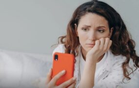 اخبار منفی تلفن همراه افسردگی
