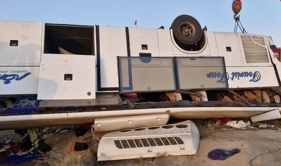 واژگونی اتوبوس