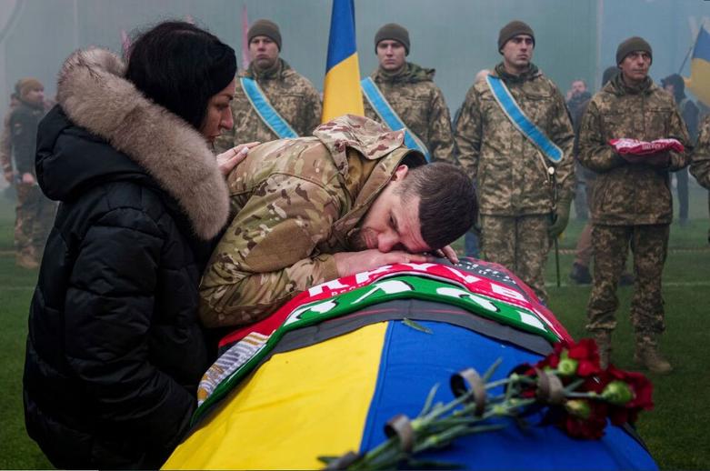 مراسم تشییع جنازه نیروهای نظامی اوکراینی 