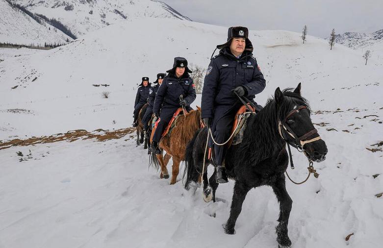 گشت زنی پلیس مرزی چین