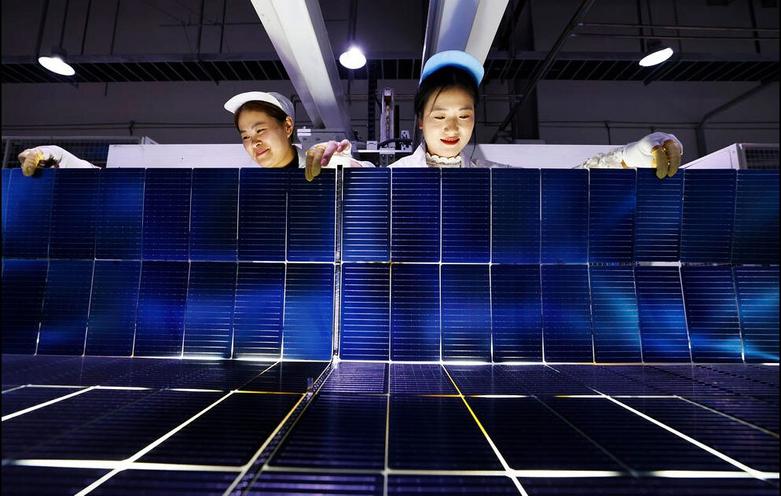 کارخانه تولید پنل های خورشیدی