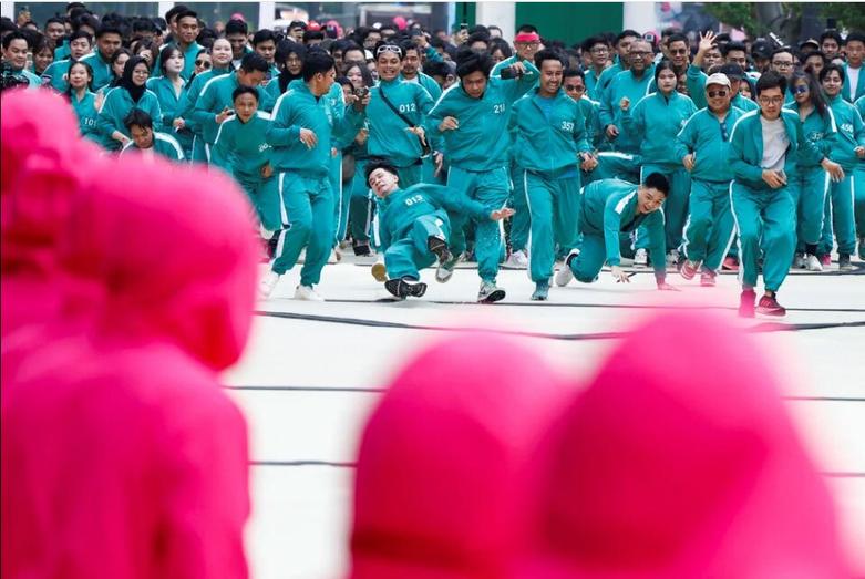 تمرین یکی از بازی های سریال معروف کره ای "بازی مرکب" 