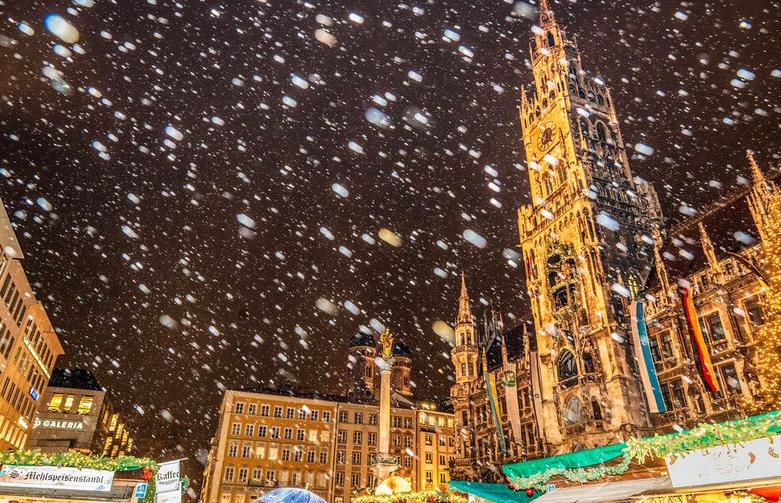 بارش برف در شهر مونیخ آلمان