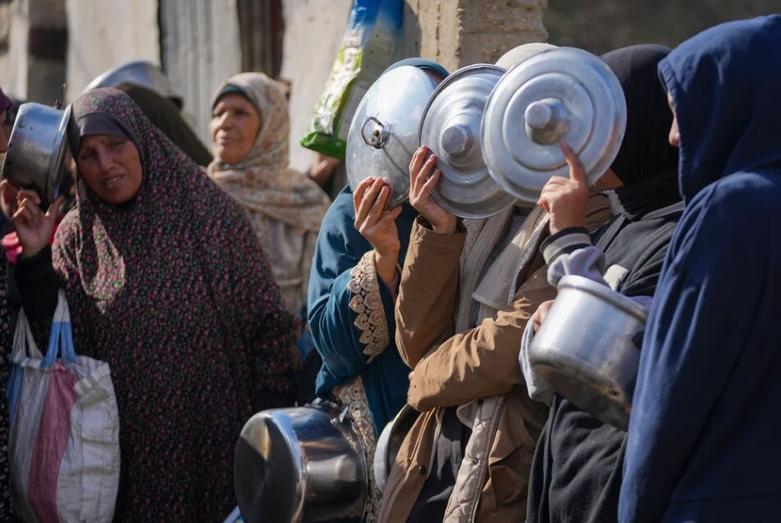 اردوگاه آوارگان جنگ در شهر دیرالبلح