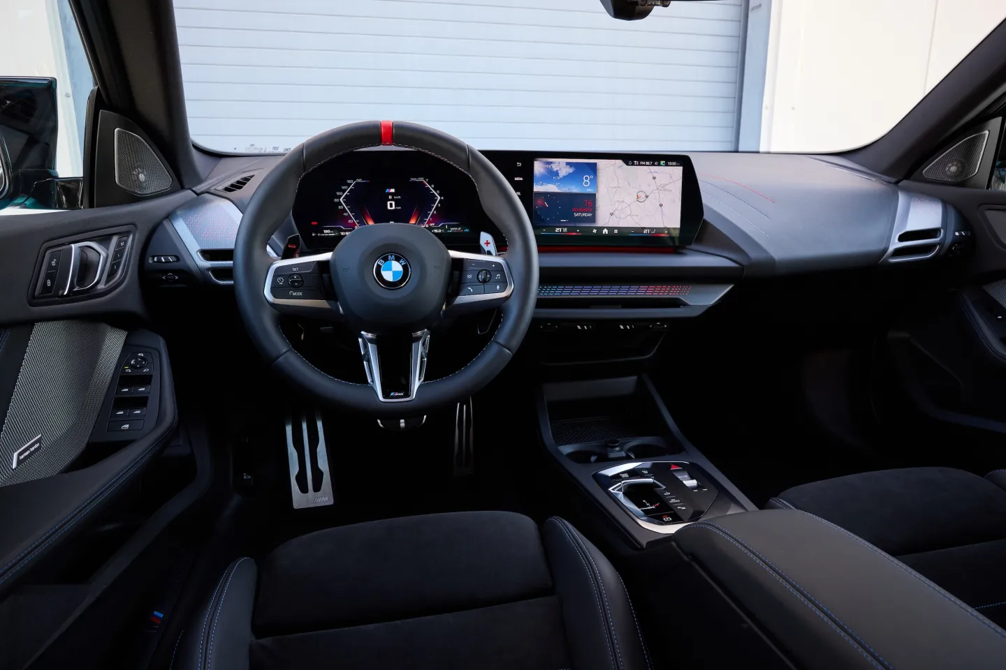 بررسی خودروی BMW