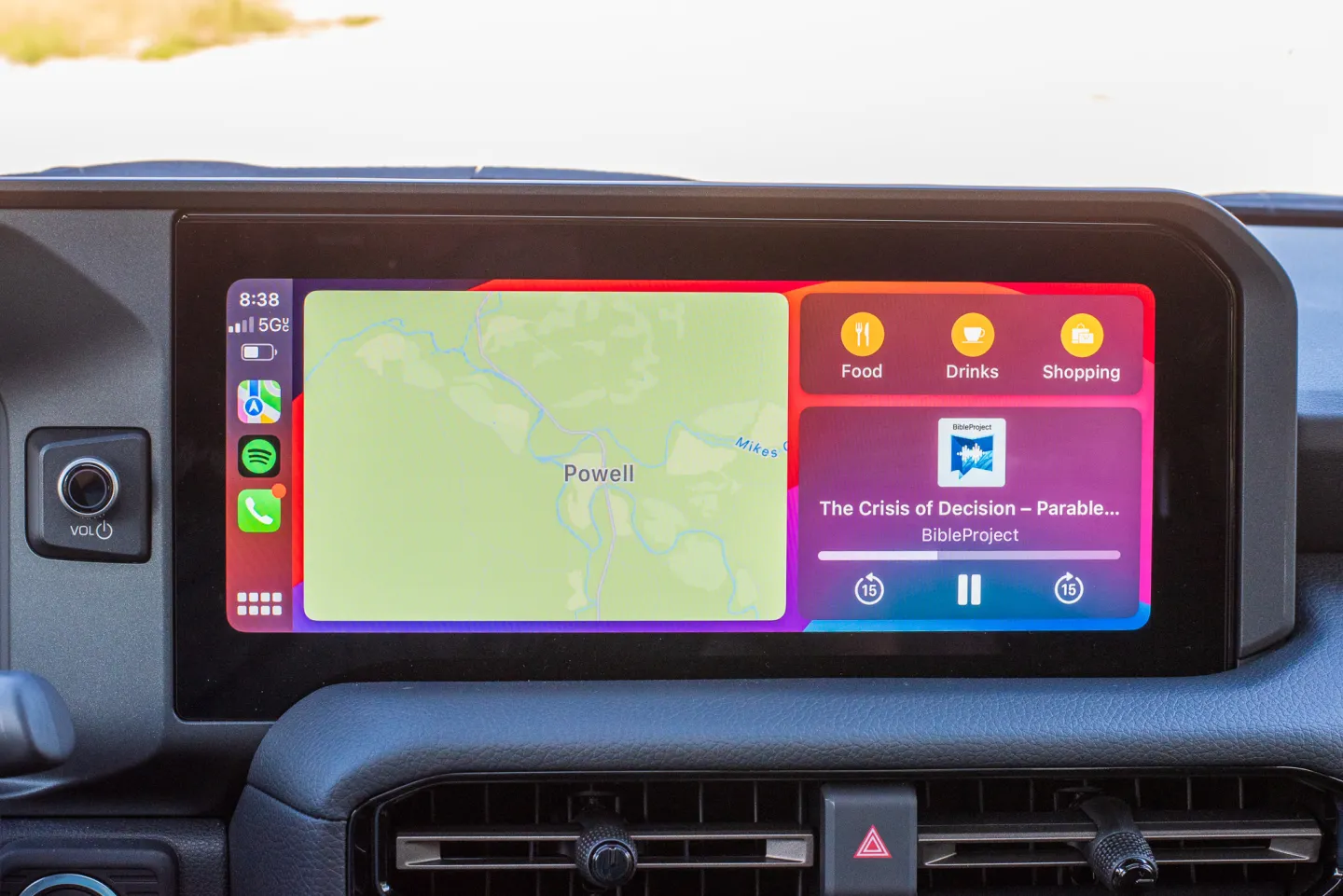 تویوتا لندکروزر 