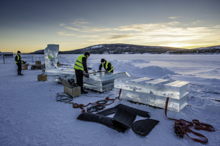 آیس هتل سوئد؛ دنیای یخی با اتاقهای منحصر به فرد و هنر یخی خیرهکننده/ تصاویر هتل یخی سوئد