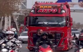 استقبال متفاوت از علیرضا یوسفی با رانندگی ماشین سنگین